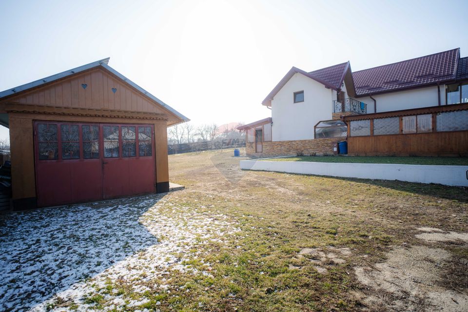 5 room House / Villa for sale, Periferie area