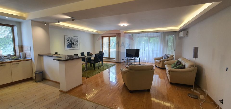 Apartament 3 camere Bd. Aviatorilor, bloc nou, loc parcare