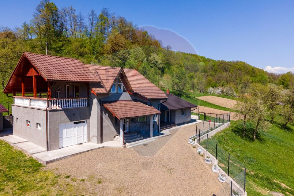 6 room House / Villa for sale