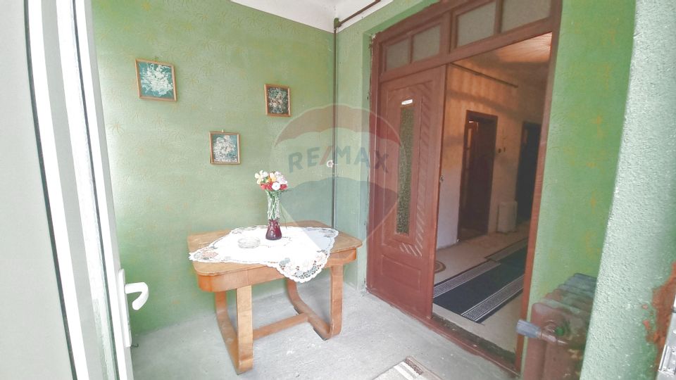 6 room House / Villa for sale, Est area