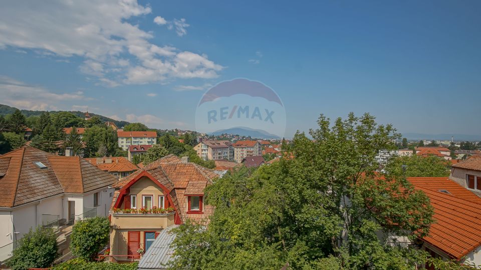 5 room Apartment for sale, Central area