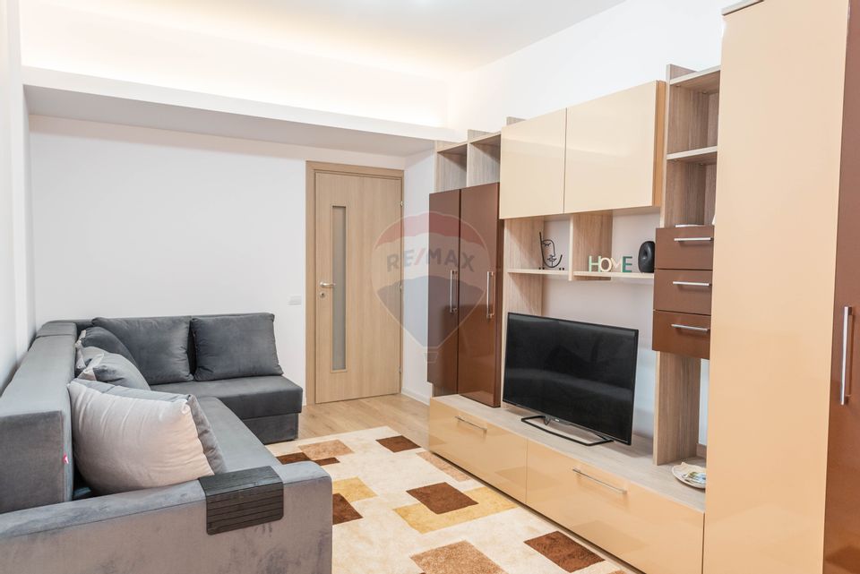 Garsoniera decomandata de inchiriat 41 mp Novum Politehnica