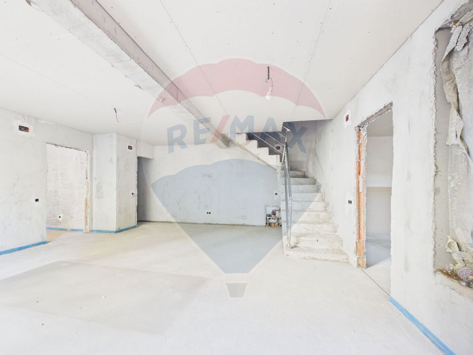 4 room House / Villa for sale, Stefan cel Mare area