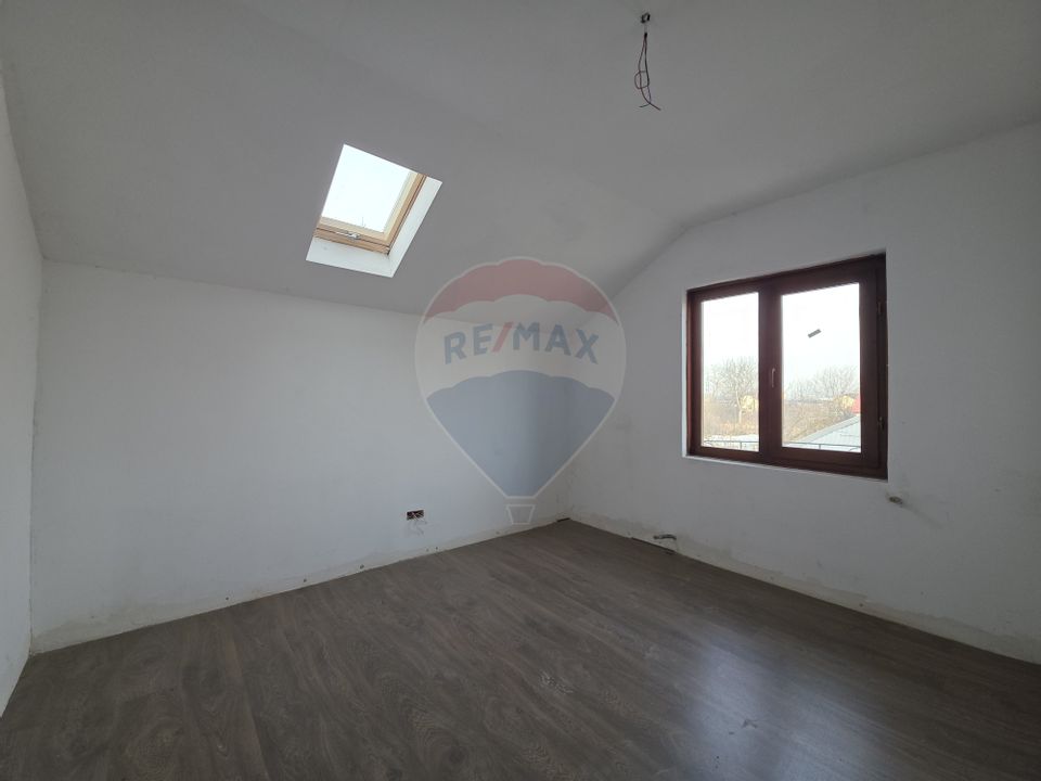 6 room House / Villa for sale, Izvoare area