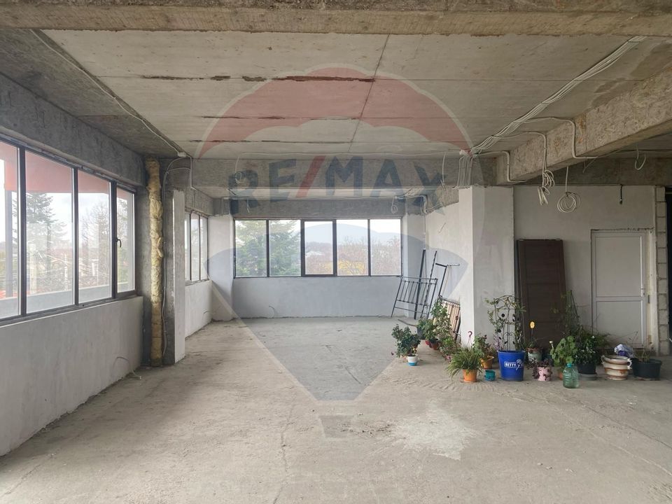 130sq.m Commercial Space for rent, Sisesti area