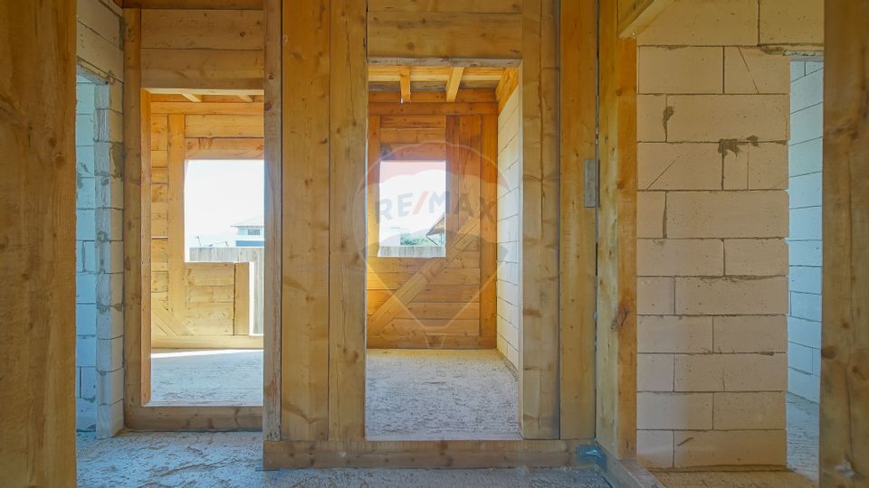 Proiectul Tău de Vis Începe Aici – Casă Nouă, 588 mp Teren, Cărpiniș