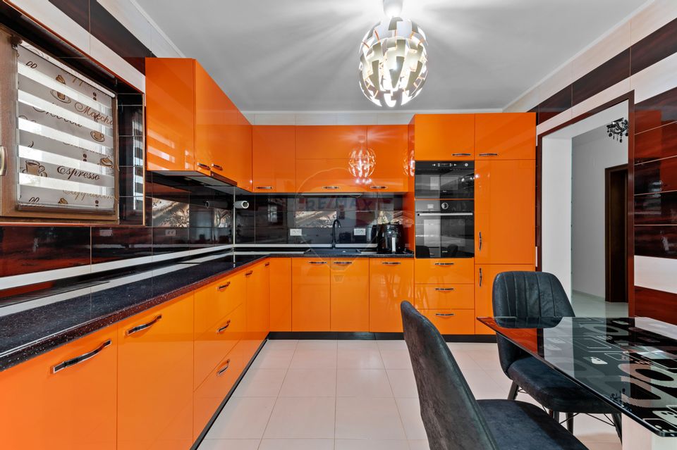 9 room House / Villa for sale, Colentina area