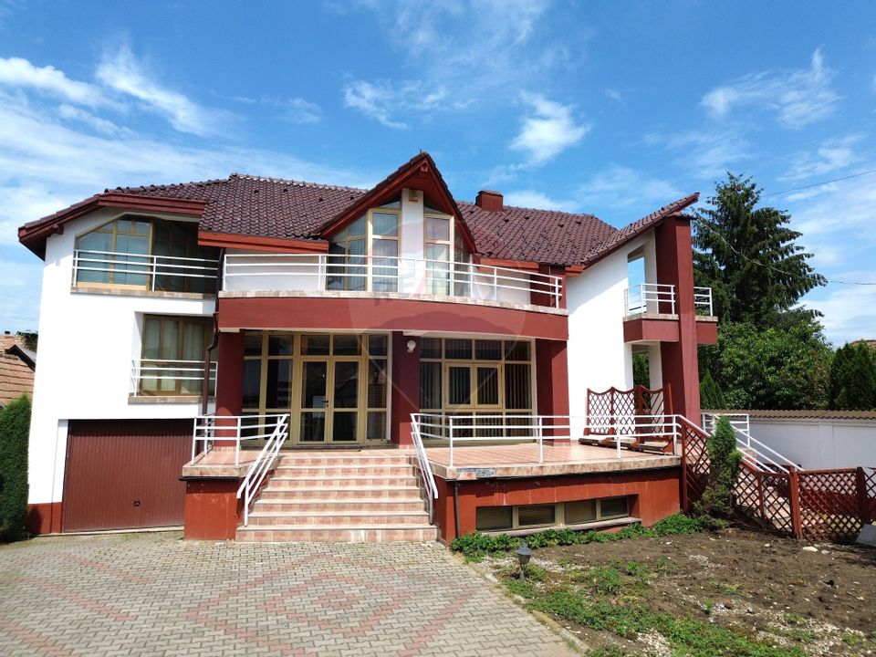 5 room House / Villa for sale, Central area