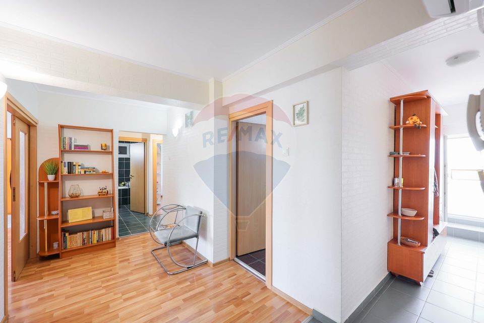 4 room Apartment for sale, Ultracentral area