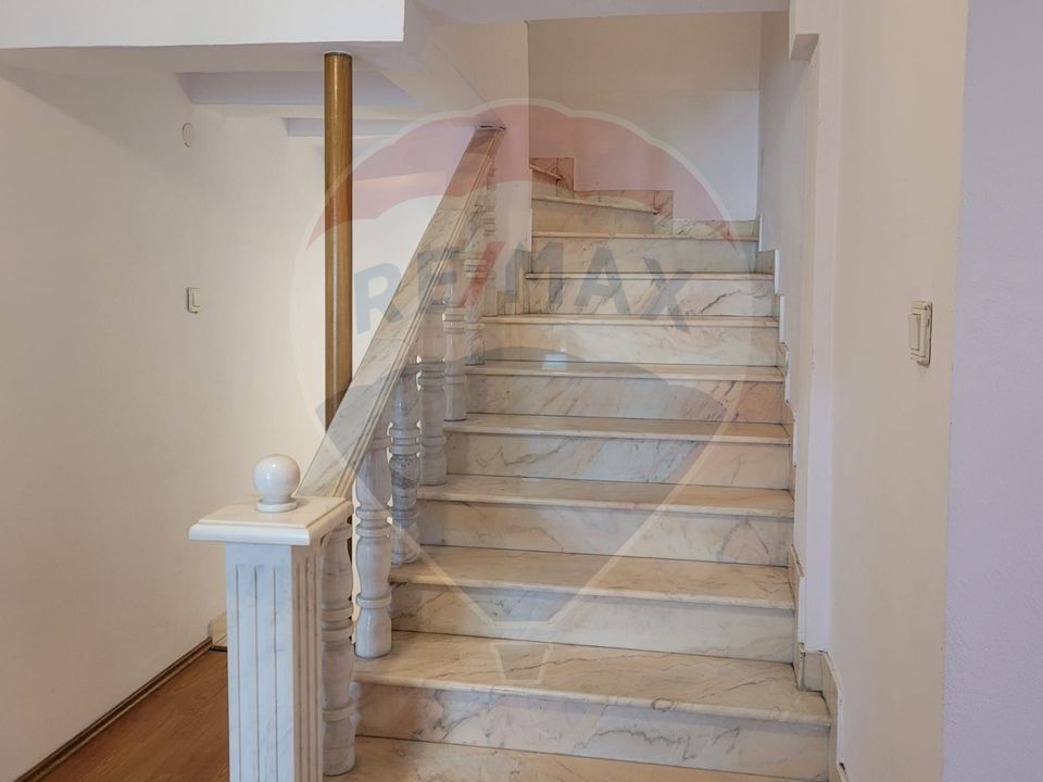 330sq.m Commercial Space for sale, Central area