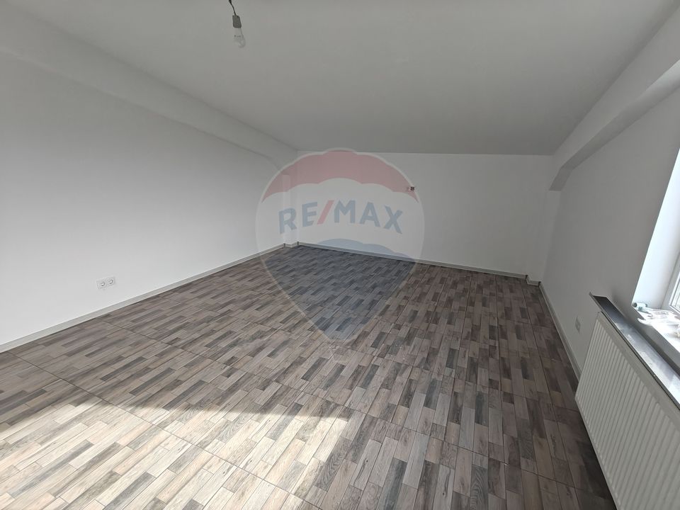 555sq.m Industrial Space for rent, Exterior Nord area