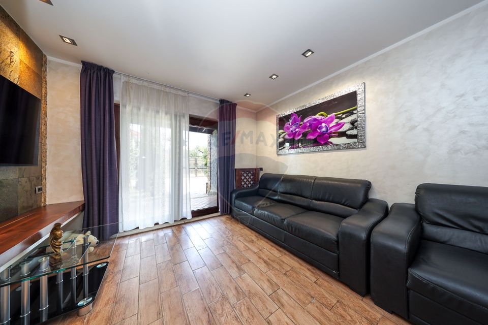 Conac, proprietate unica, in mijlocul naturii, Sacele!