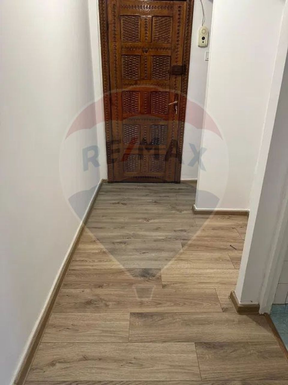 Apartament cu 2 camere de închiriat în zona Craiovita Noua