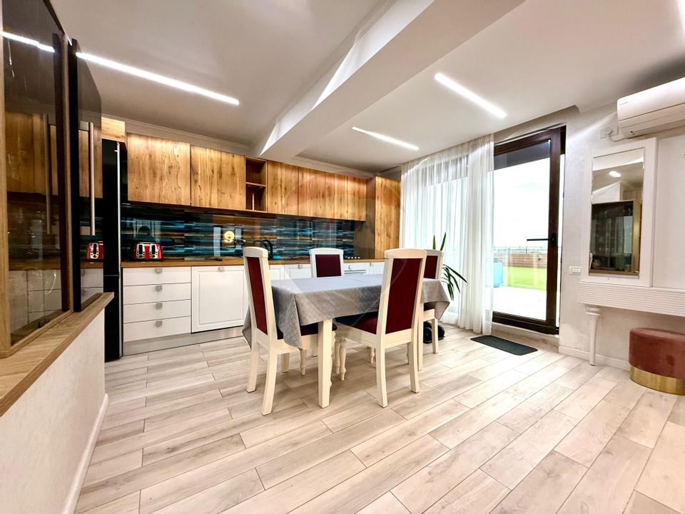 Apartament cu terasa panoramica de 613 mp de inchiriat- Km5 Constanta