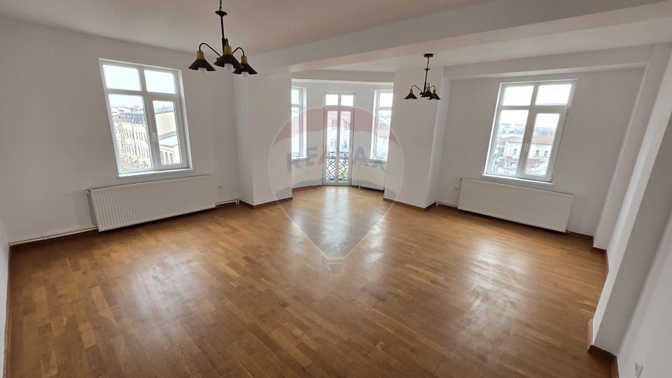 Apartament de închiriat în Centrul Vechi