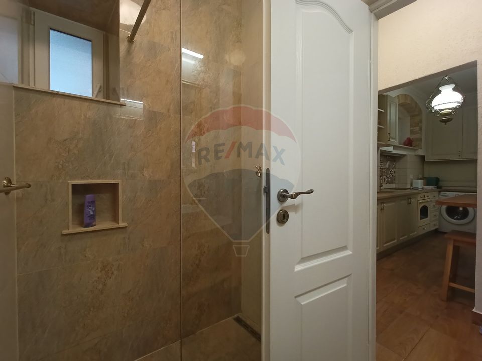 Apartament cu 2 camere de inchiriat in Centrul Istoric | Parcare
