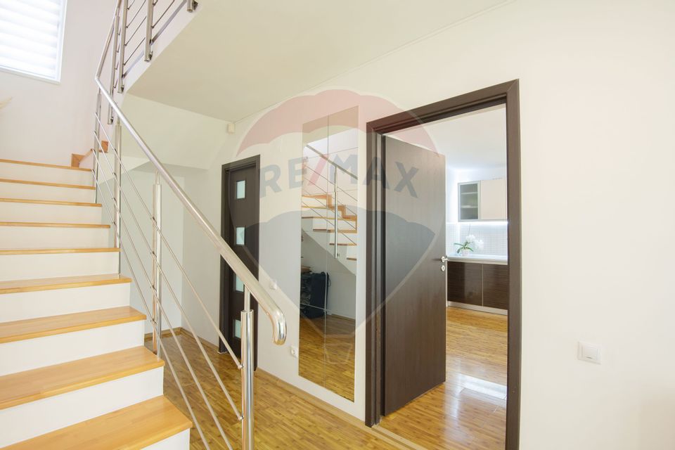 Casa de vanzare   |   4 camere   |  Domnesti