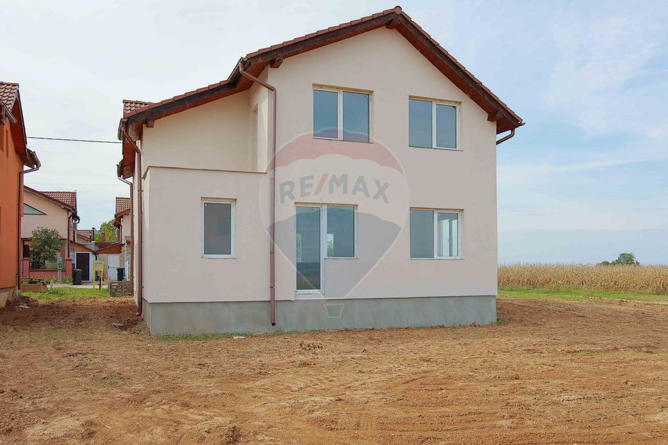 5 room House / Villa for sale