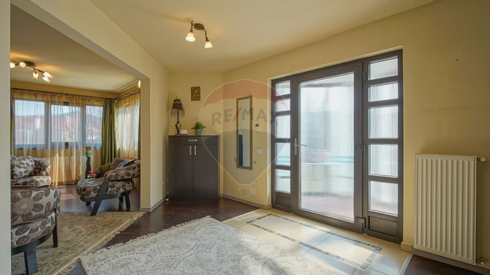 5 room House / Villa for sale, Central area