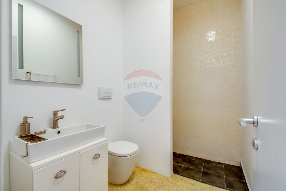 3 room apartment 112 sqm for sale Marriott 13 September block 2007