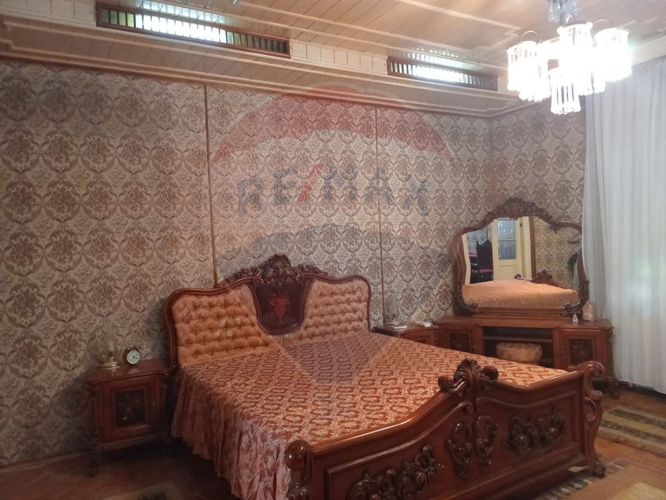 Vila  deosebita de vânzare în zona Ultracentral (EROUL NECUNOSCUT!!)