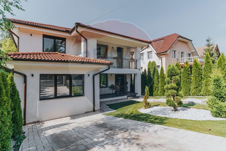 Ready to Move Family Home with Heated Pool – Gheorghe Doja Street, Ora