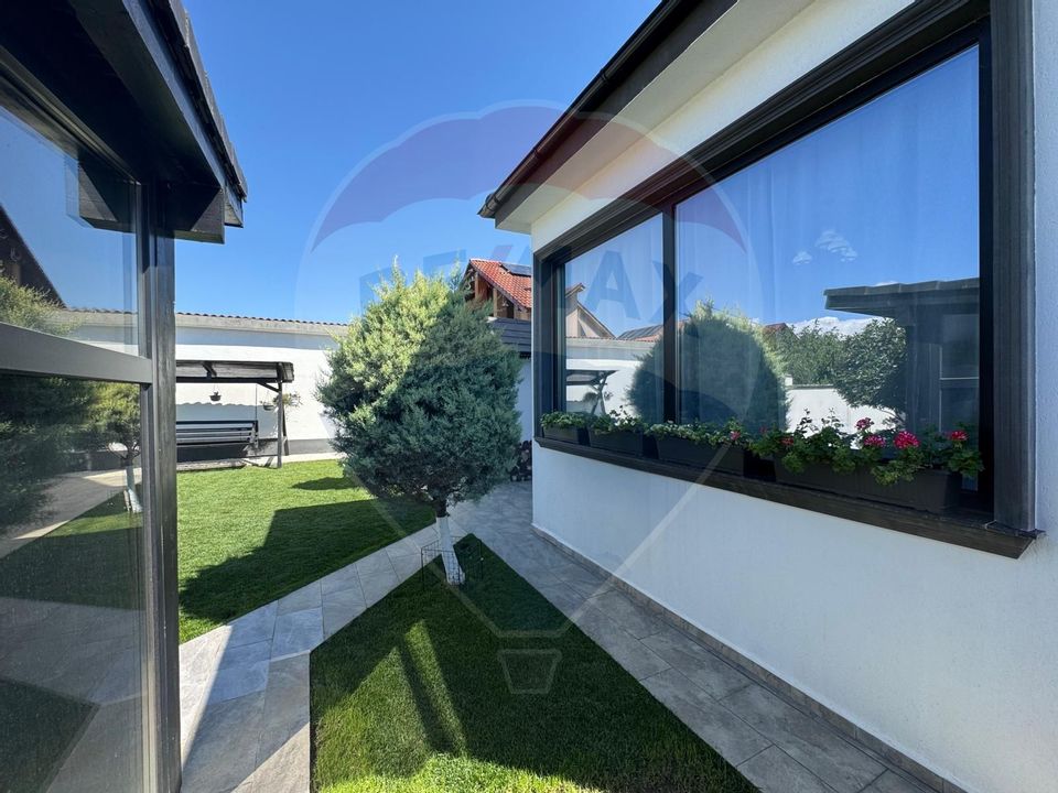 4 room House / Villa for sale