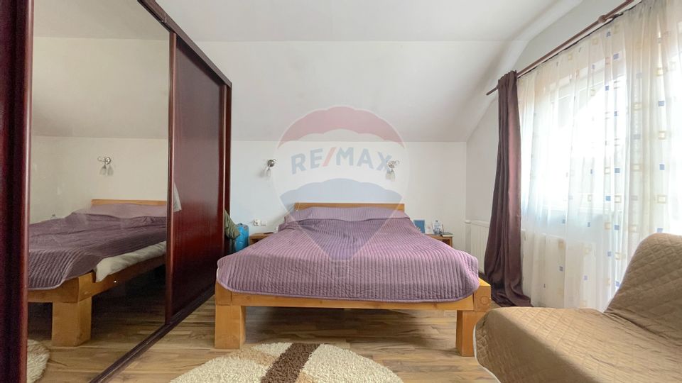 REZERVAT !! COMISION 0% Casa Individuala Cu Spatiu Comercial, Rasnov