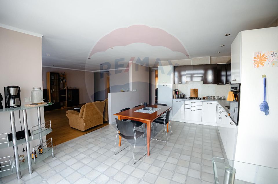 Camp & Conference Complex for sale in Arges