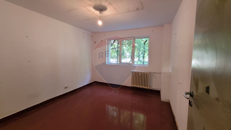 Apartment 4 rooms ground floor / Drumul Taberei 29