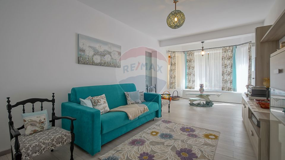 Vilă în zona Glăjărie, 10 camere, Sp + E + M, teren 2789 mp