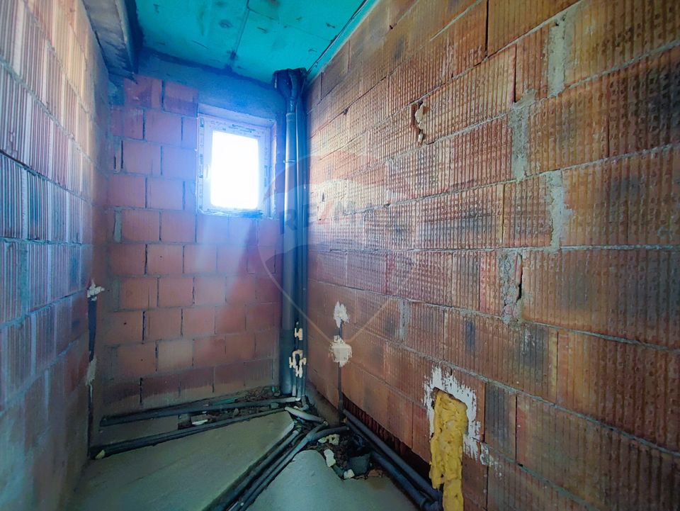 5 room House / Villa for sale