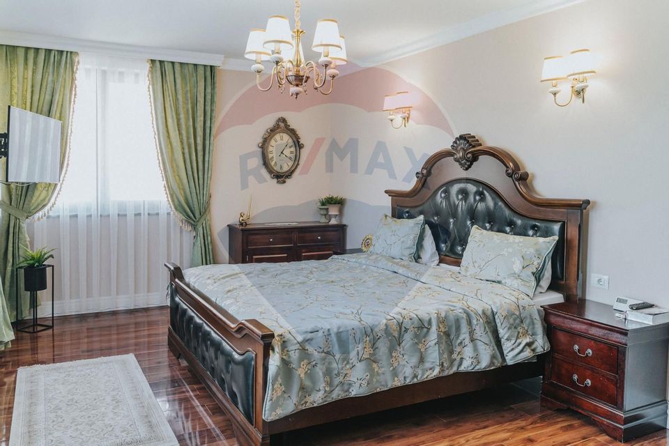 Ready to Move Family Home with Heated Pool – Gheorghe Doja Street, Ora