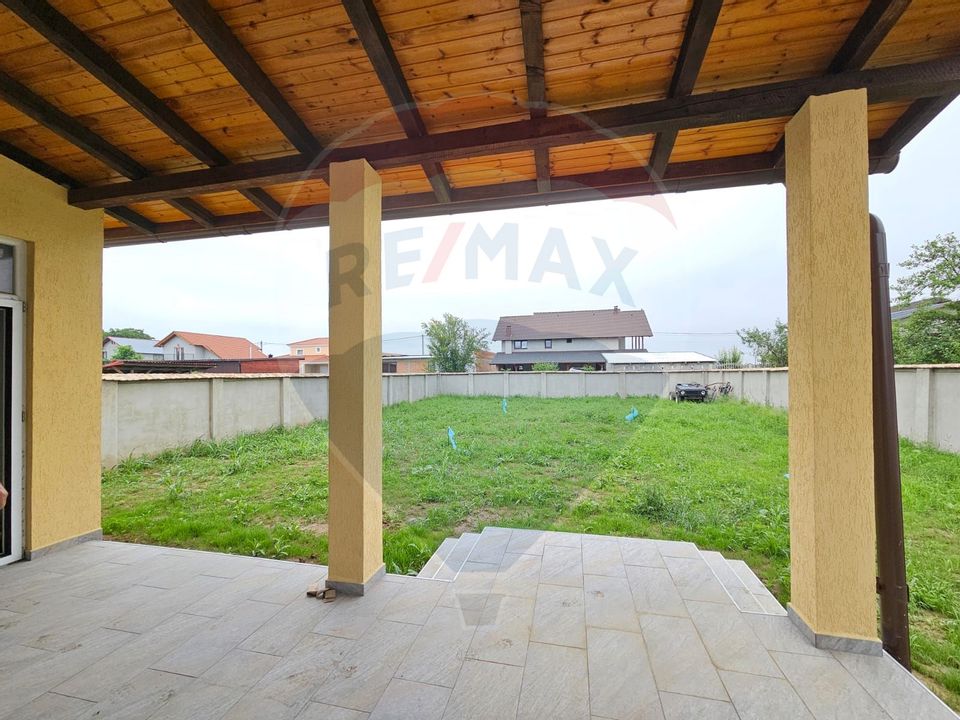 5 room House / Villa for sale