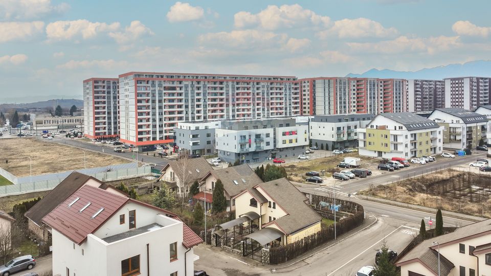 4 room House / Villa for sale, Tractorul area