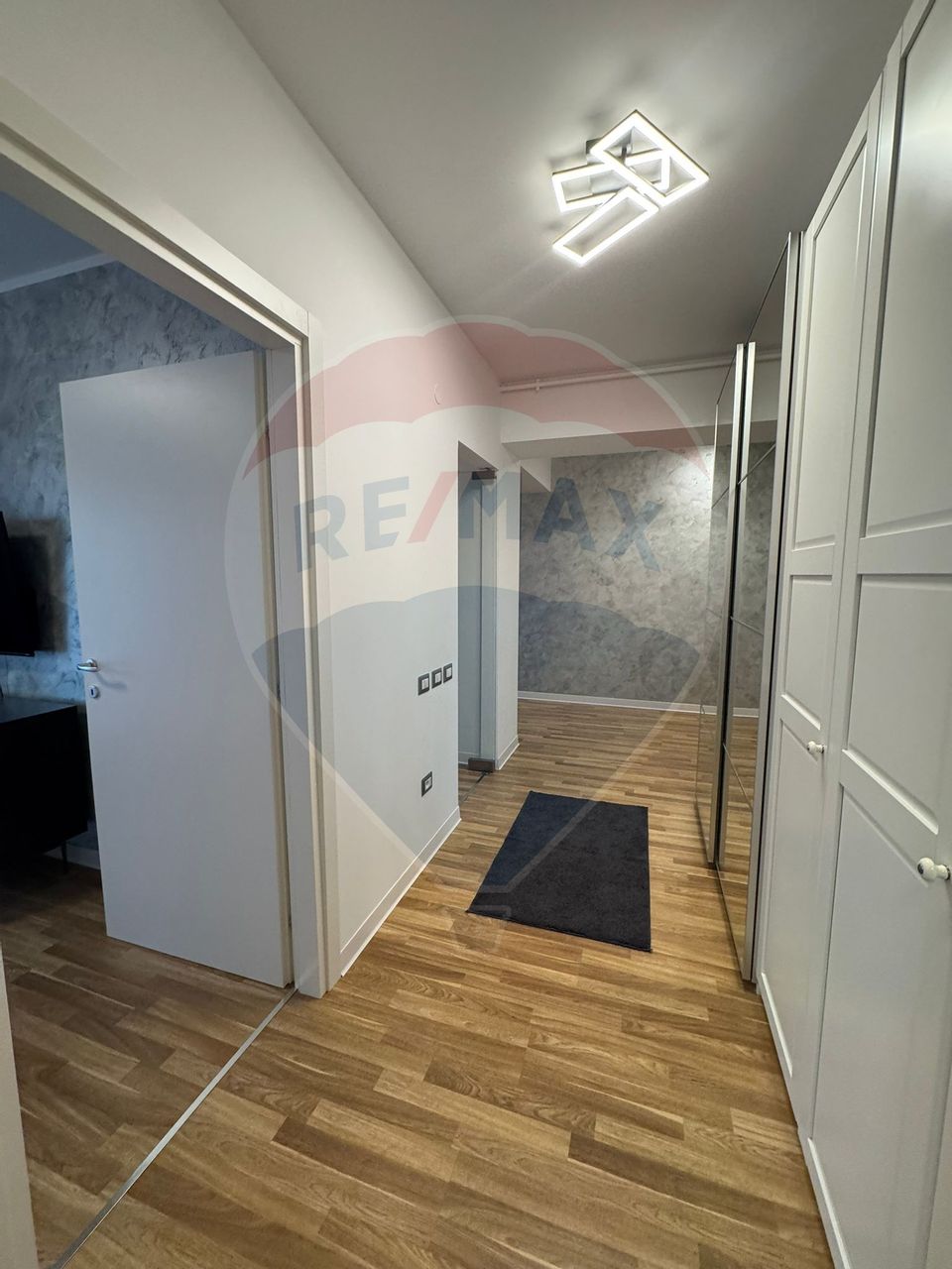 Apartament cu 2 camere mobilat si utilat et.1 la Victoria Residence