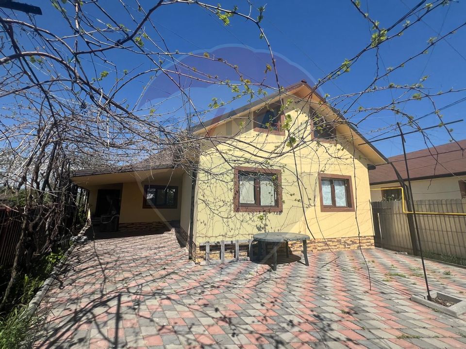 4 room House / Villa for sale