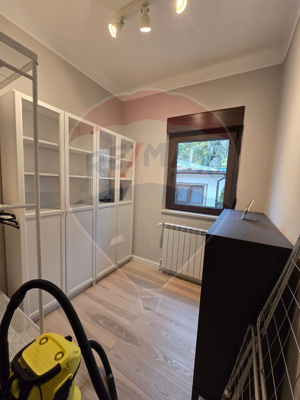 5 room Apartment for rent, Kiseleff area