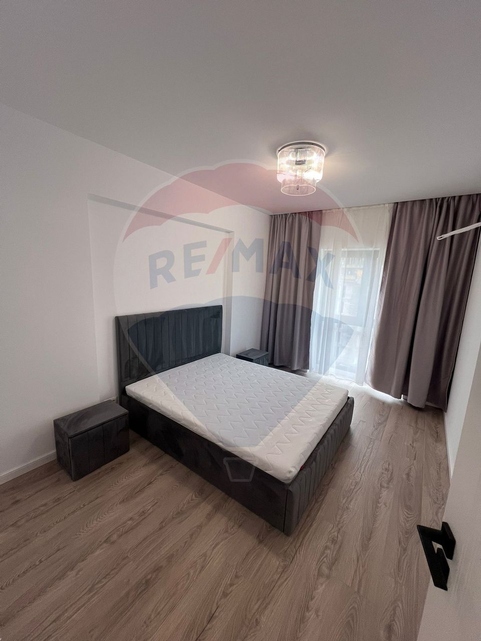 DE INCHIRIAT Apartament 3 camere CRYSTAL NORTH PIPERA