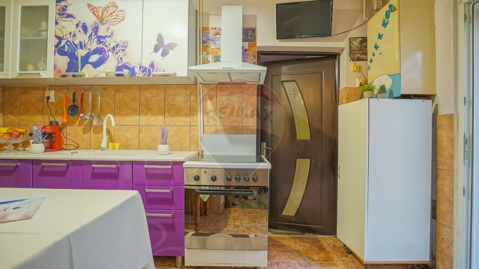 REZERVAT! Apartament pretabil 2 unitati de cazare, colț cu Republicii