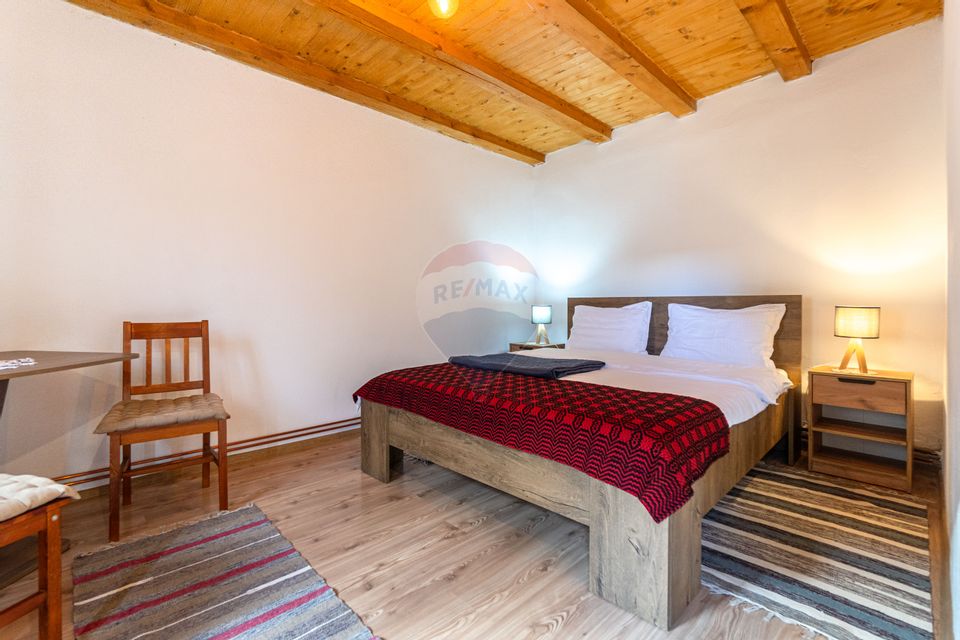 Casă / Vilă cu 7 camere de vânzare