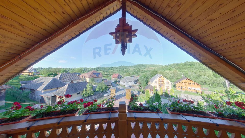 10 room Hotel / Pension for sale