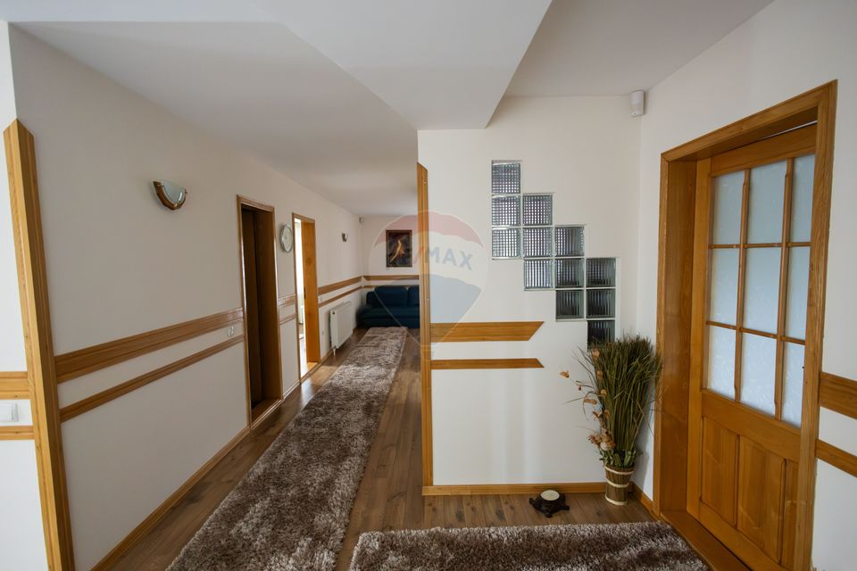 340sq.m Proprietate specială for sale