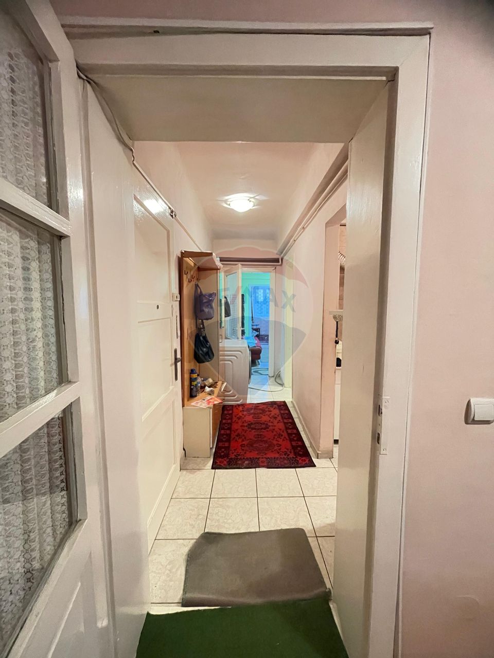 Apartament cu 3 camere situat ultracentral, lângă piață