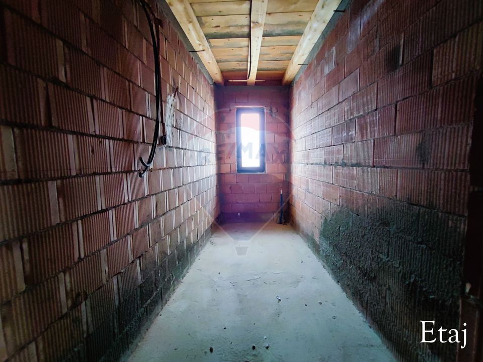 6 room House / Villa for sale, Central area