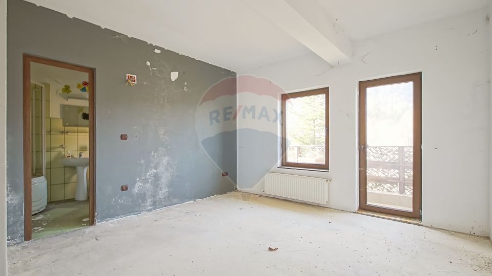 Investiție: Pensiune + Casă lemn, priveliște superbă, 0% Comision