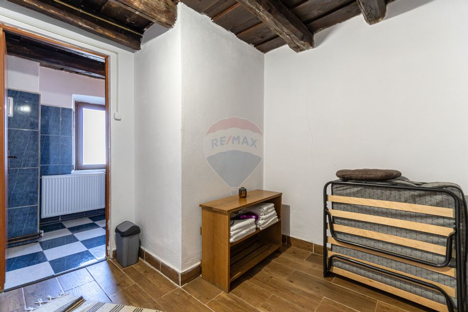 Casă / Vilă cu 7 camere de vânzare