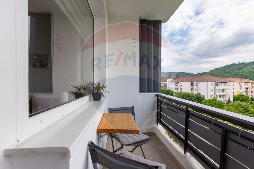 Apartament cu 3 camere Gura Campului-strada Tomis