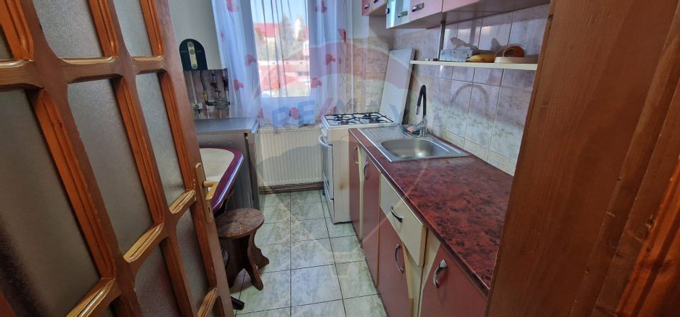 Apartament cu e camere, strada Pictor Theodor Aman, etjul  2