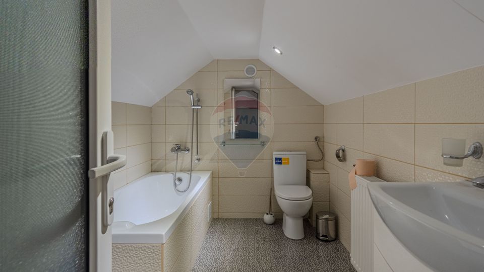 10 room House / Villa for sale